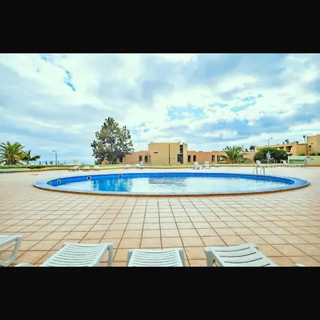 Garajau Madeira Holidays בית אירוח