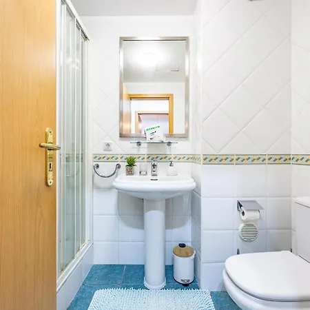 Δωμάτια σε οικογενειακή κατοικία Garajau Madeira Holidays Caniço